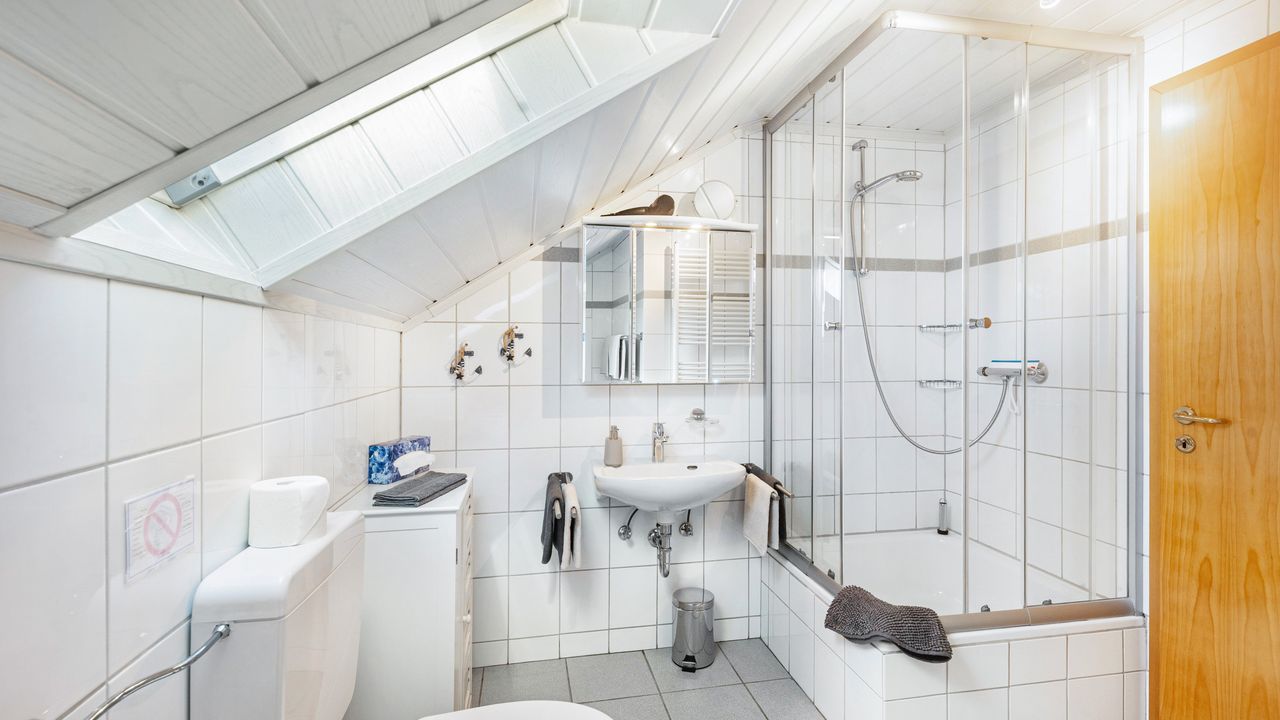 INSIDE, BATHROOM INSIDE, BATHROOM